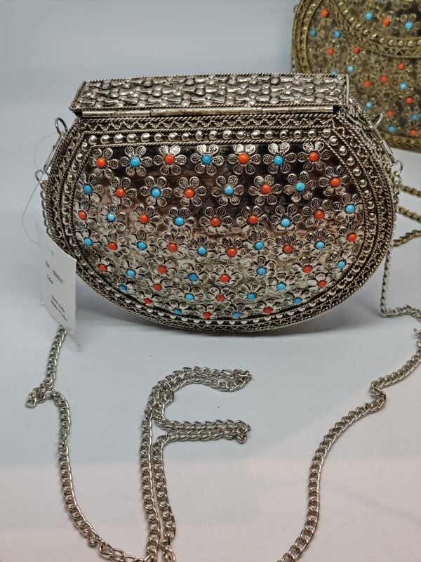 Sac en métal de laiton, un design unique – Image 2
