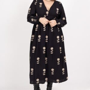 Robe Lilierose, l'élégance à Portée de Main