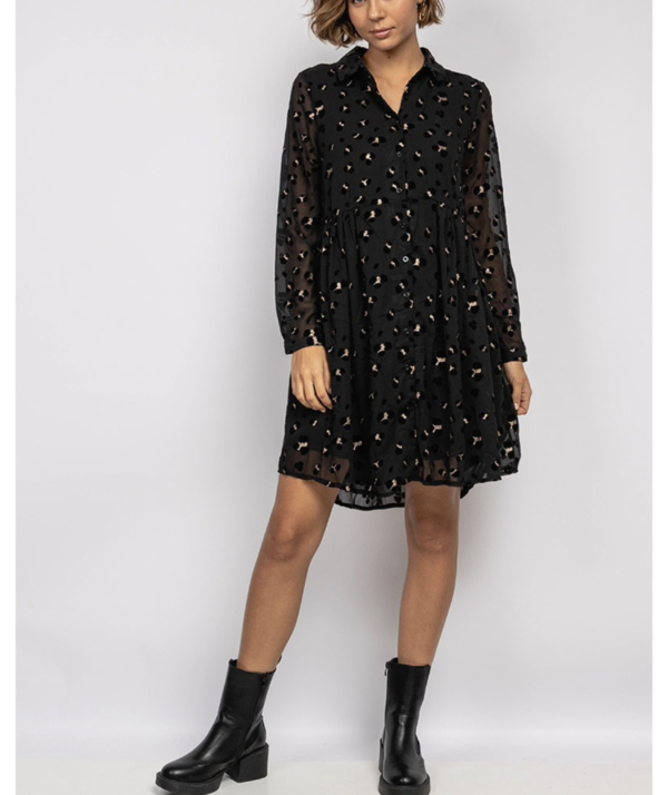 Robe Lilierose, lignes épurées et design contemporain